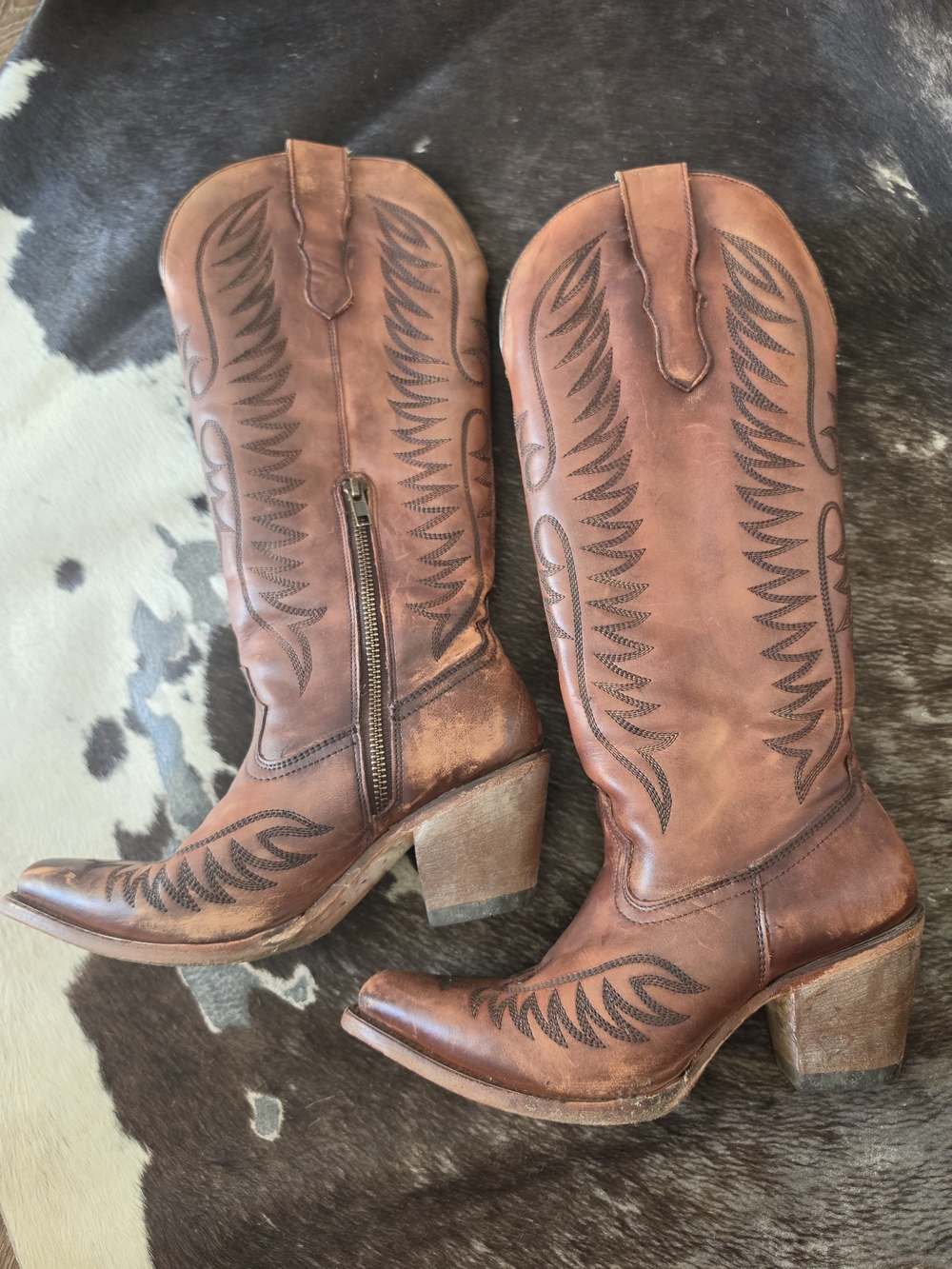 Corral Women's Cognac Embroidery Western Boots